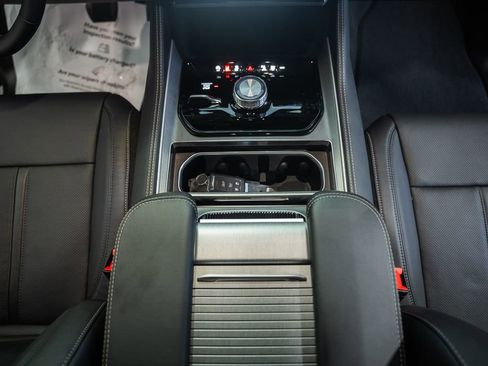 New 2026 Jeep Grand Wagoneer Limited AWD/4WD image 27
