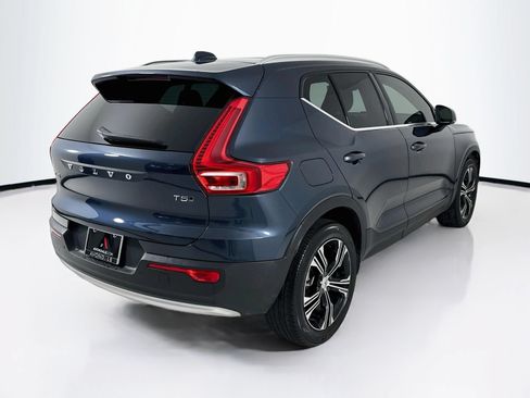Used 2022 Volvo XC40 T5 Inscription w/ Climate Package AWD/4WD image 8