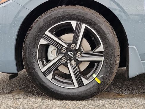 New 2025 Nissan Sentra SV image 6