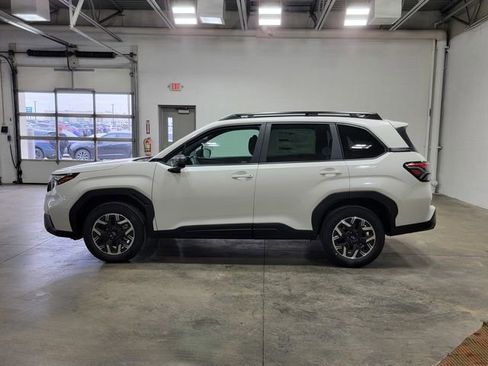 Used 2026 Subaru Forester Premium image 9