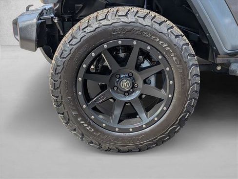 Used 2020 Jeep Wrangler Unlimited Sport S AWD/4WD image 24