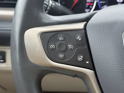Used 2023 GMC Acadia Denali w/ Denali Ultimate Package FWD image 22