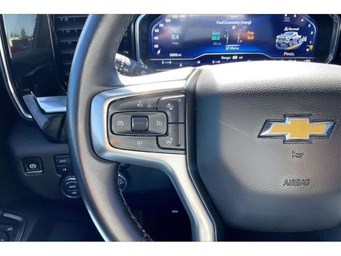 Used 2025 Chevrolet Silverado 3500 LTZ AWD/4WD image 20