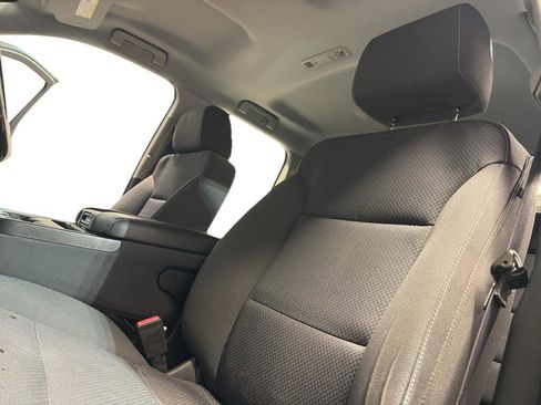 Used 2018 Chevrolet Silverado 1500 LT w/ All Star Edition image 14