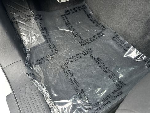 Certified 2025 Toyota Tacoma TRD Off-Road image 17