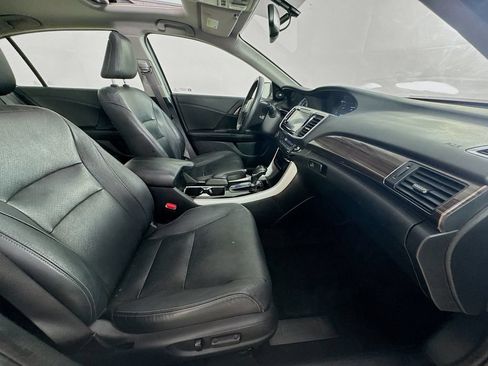 Used 2017 Honda Accord EX-L image 35