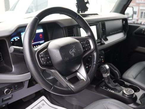 Used 2021 Ford Bronco Black Diamond AWD/4WD image 3
