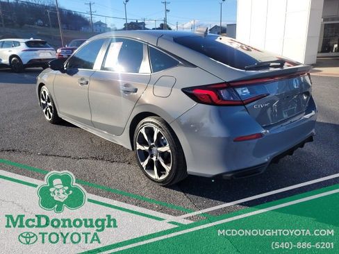 Used 2025 Honda Civic Sport Touring image 8