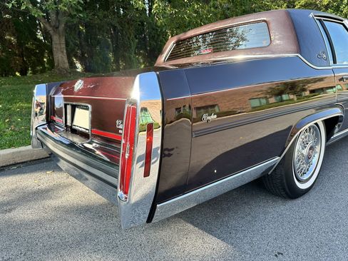 Used 1987 Cadillac Brougham RWD image 89