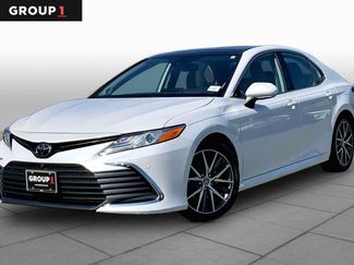 Used 2023 Toyota Camry XLE w/ Navigation Package FWD video 1