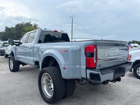 Used 2024 Ford F350 Platinum AWD/4WD image 7