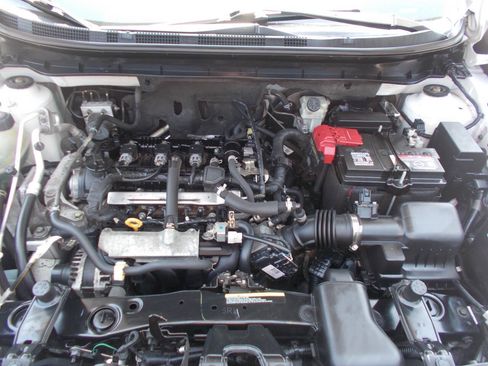 Used 2022 Nissan Kicks S FWD image 10