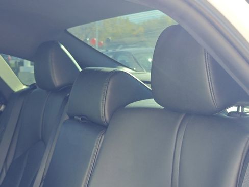 Used 2020 Toyota Avalon XLE image 26