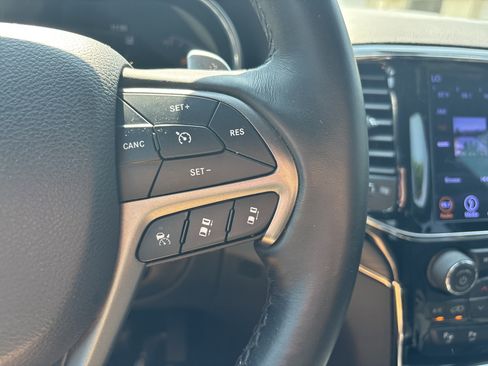 Used 2019 Jeep Grand Cherokee Limited X AWD/4WD image 29