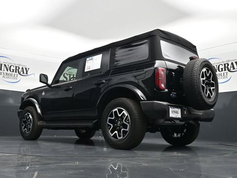 Used 2025 Ford Bronco Outer Banks image 21