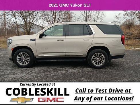 Used 2021 GMC Yukon SLT w/ SLT Luxury Package AWD/4WD image 8