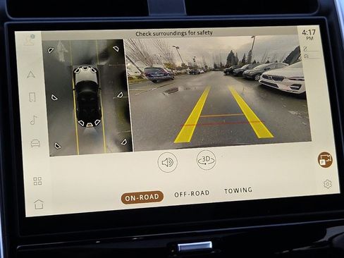 Certified 2024 Land Rover Discovery Dynamic SE image 23