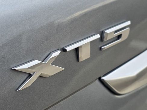 Used 2025 Cadillac XT5 Premium Luxury image 8