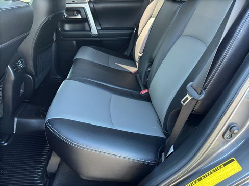 Used 2023 Toyota 4Runner SR5 Premium w/ Moonroof Package RWD image 31