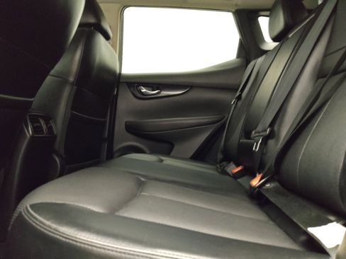 Used 2022 Nissan Rogue Sport SL AWD/4WD image 18