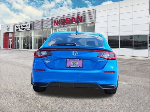 Used 2024 Honda Civic Sport image 6