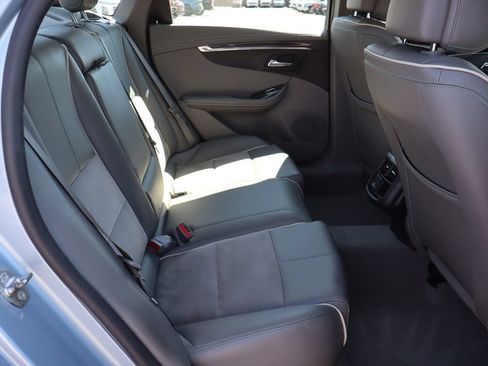 Used 2014 Chevrolet Impala LT FWD image 23