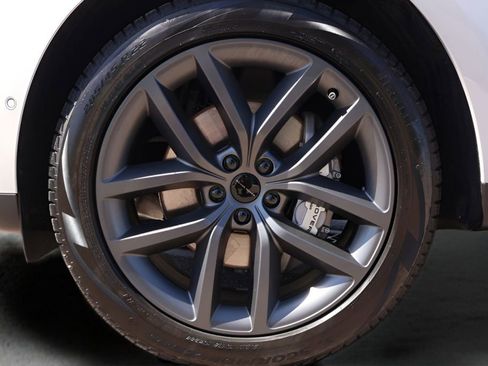 New 2026 Land Rover Range Rover Sport SE AWD/4WD image 9