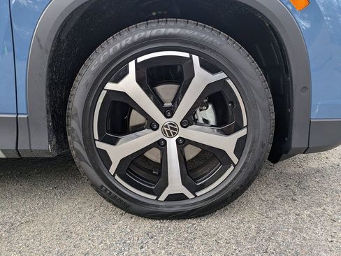 New 2026 Volkswagen Tiguan SE image 11