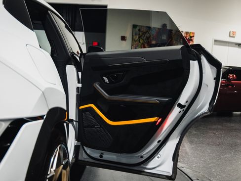 Used 2023 Lamborghini Urus Performante image 34