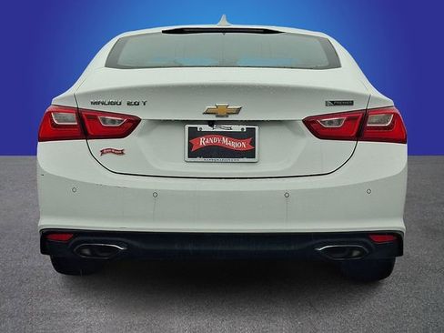 Used 2017 Chevrolet Malibu Premier w/ Driver Confidence Package image 5