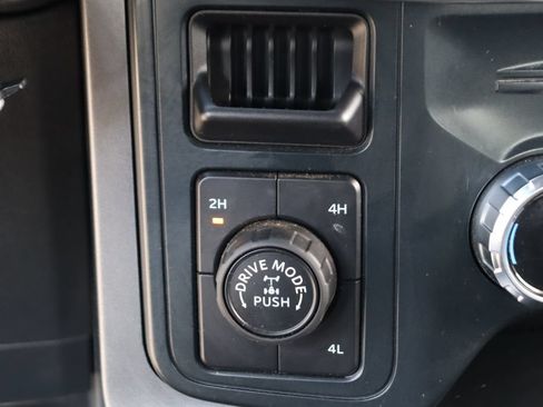 Used 2025 Ford F150 XLT w/ Equipment Group 301A Standard AWD/4WD image 29
