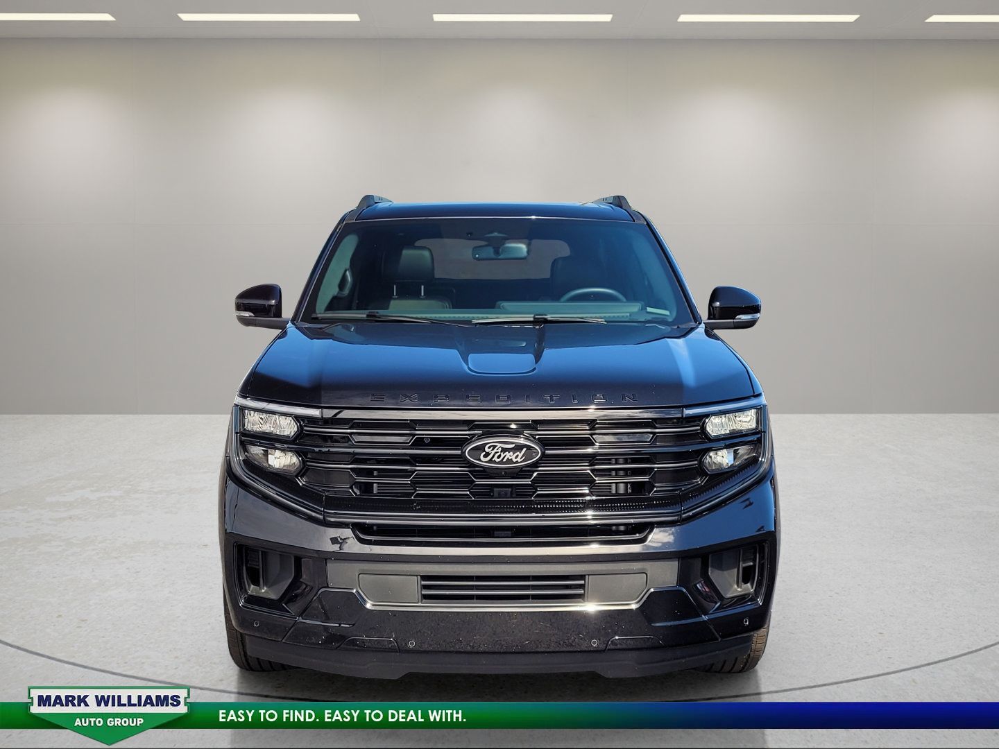 Used 2025 Ford Expedition Platinum w/ Stealth Performance Package AWD/4WD image 9
