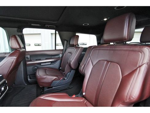 Used 2024 Ford Expedition Limited AWD/4WD image 31