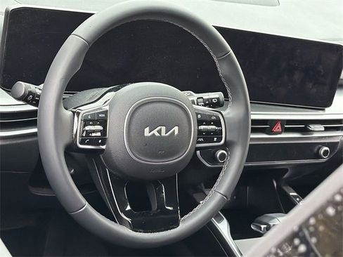 Used 2025 Kia Sorento S w/ Panoramic Sunroof Package image 18