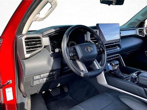 Used 2022 Toyota Tundra Limited image 13