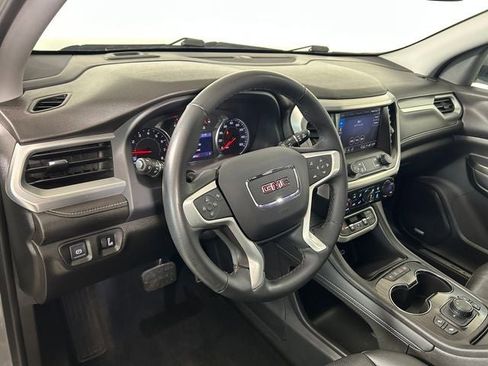Used 2023 GMC Acadia SLT FWD image 14