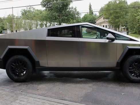 Used 2024 Tesla Cybertruck Cyberbeast image 11