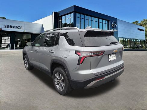 Used 2025 Chevrolet Equinox LT w/ Convenience Package II AWD/4WD image 6