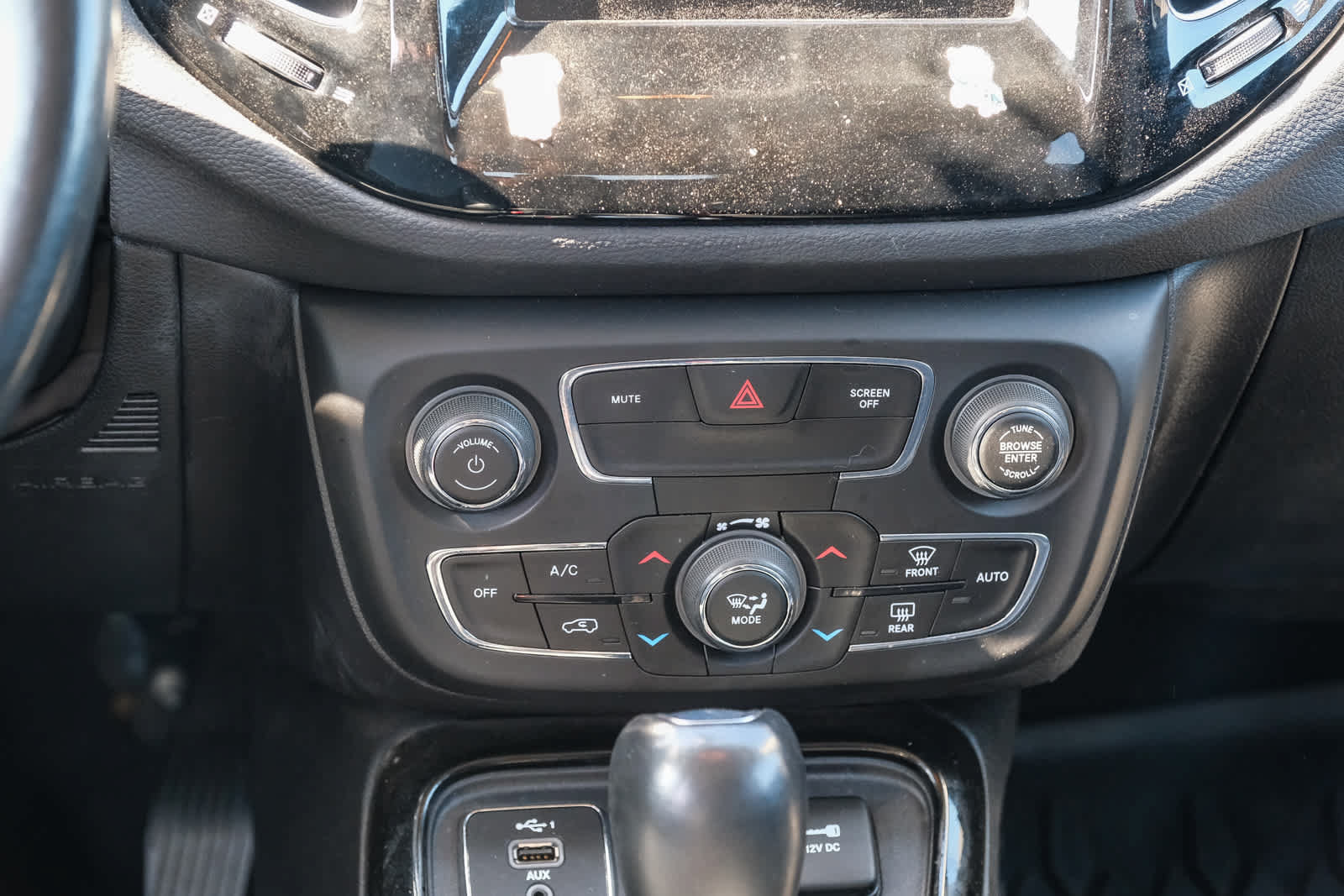 Used 2021 Jeep Compass Latitude FWD image 15
