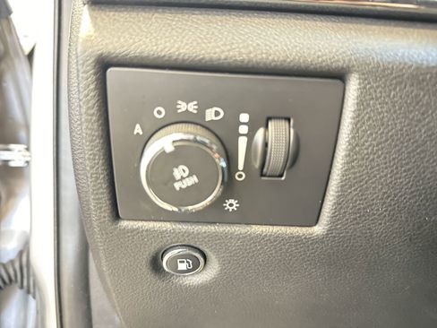 Used 2015 Jeep Grand Cherokee Limited image 14