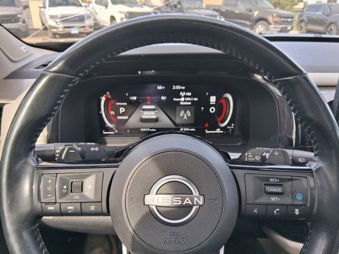 Used 2022 Nissan Pathfinder Platinum w/ Lighting Package (N93) image 8