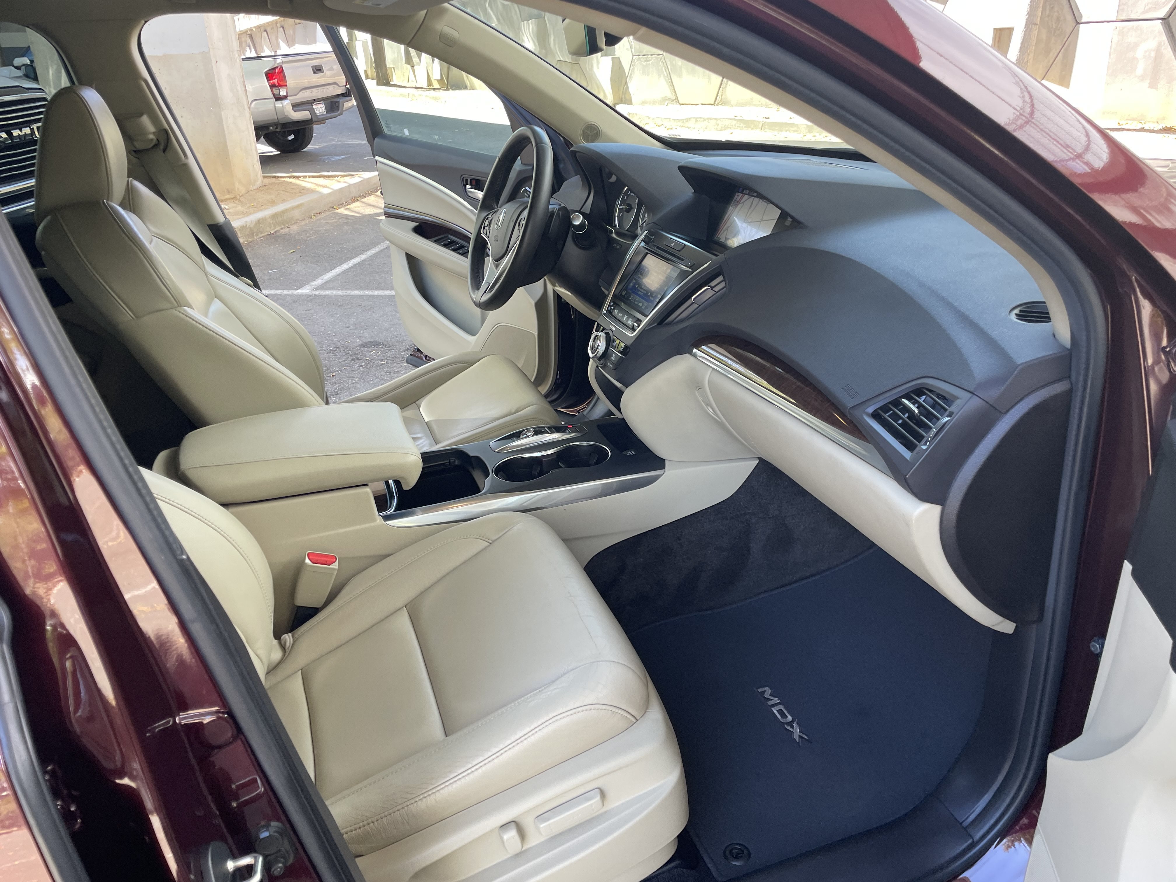 Used 2017 Acura MDX w/ Technology Package AWD/4WD image 7