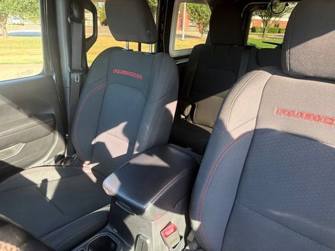 Used 2020 Jeep Wrangler Unlimited Rubicon AWD/4WD image 24