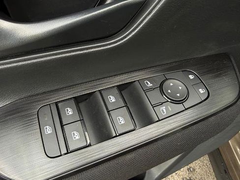 New 2026 Nissan Kicks S image 18