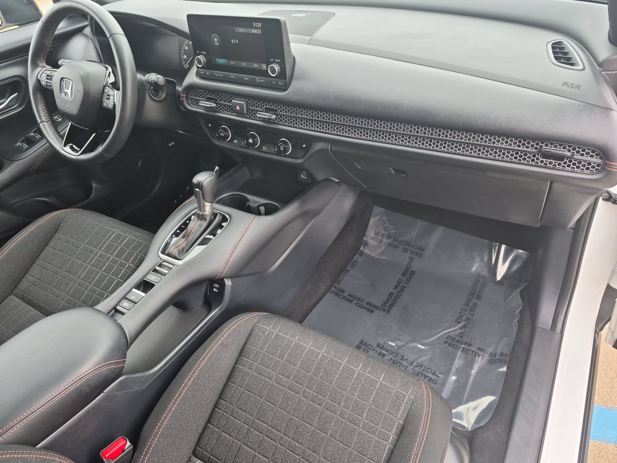 Certified 2024 Honda HR-V Sport image 31
