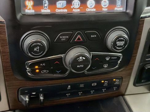 Used 2017 RAM 3500 Laramie AWD/4WD image 20