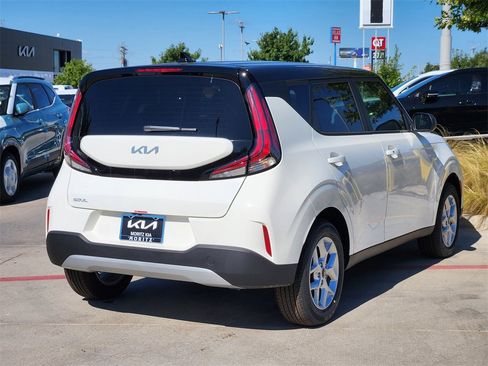New 2025 Kia Soul S image 4