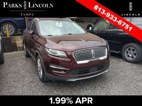Used 2019 Lincoln MKC Select FWD image 2