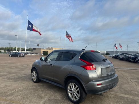 Used 2011 Nissan Juke SL FWD image 14