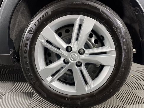 Used 2024 Nissan Kicks S image 13